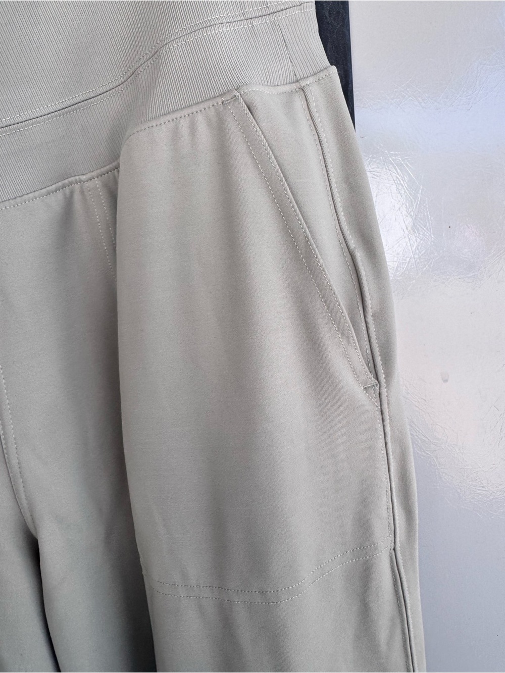 Women’s Wide Leg Athleta Pants - Picture 4 of 6